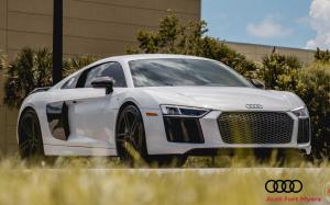 Audi R8 V10 on Vossen Wheels (HC-1) '2017